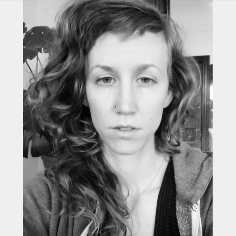 Meet your Posher, Maura